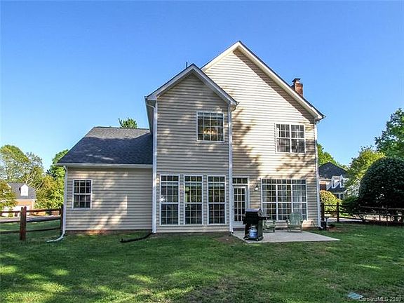 3rd image of 15134 Wiltshire Manor Dr
