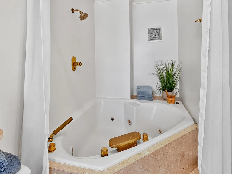 714 S Atlantic Dr — Photo 41