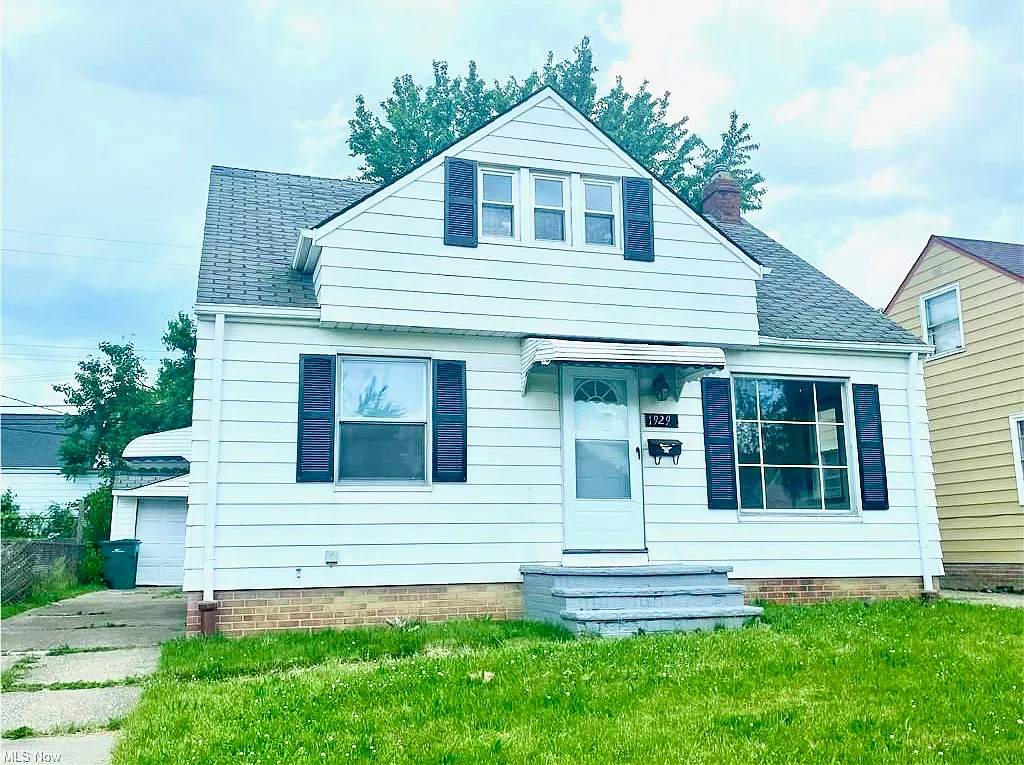 3 bed, 1092 sqft, $1,700 — Photo 1