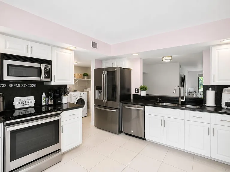7758 La Mirada Dr #7758 — Photo 3