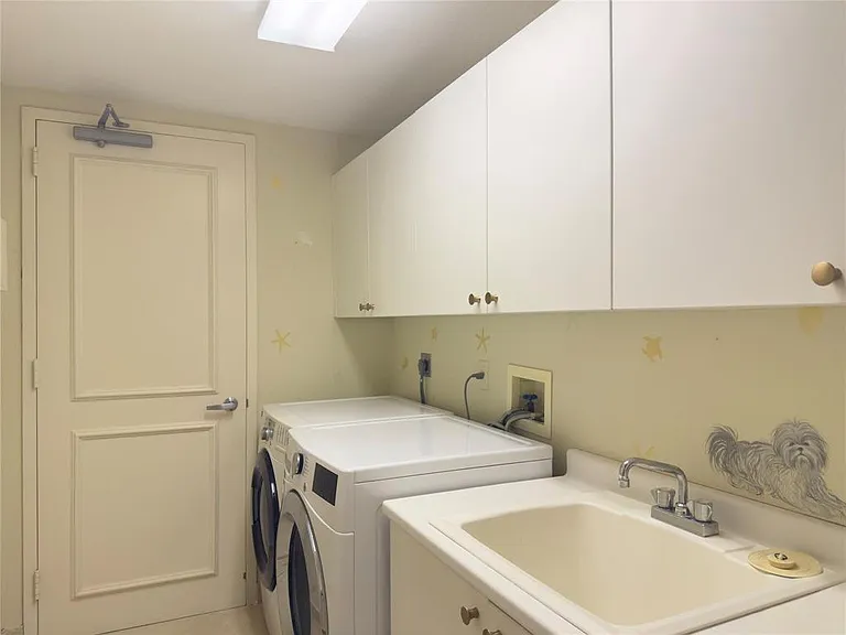 800 Ocean Dr #404 — Photo 14