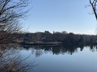 249 Lake Ave, Worcester, MA 01604