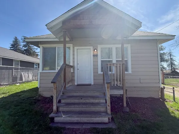 3124 Sunset Ct, Klamath Falls, OR 97603