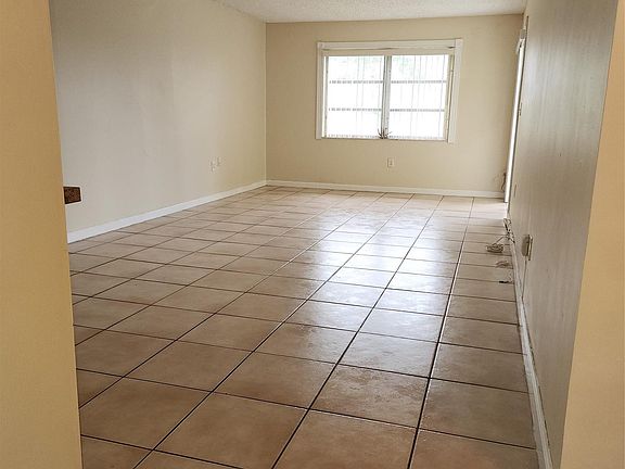 4th image of 6503 Winfield Boulevard #229-D