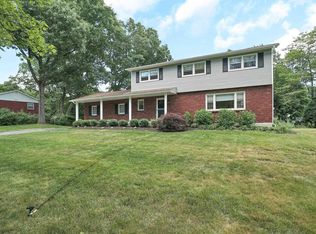 54 Edgehill Dr, Wappingers Falls, NY 12590