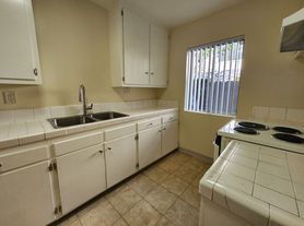 549 Nebraska Ave, 1