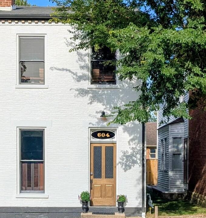 1st image of 604 Mulberry St