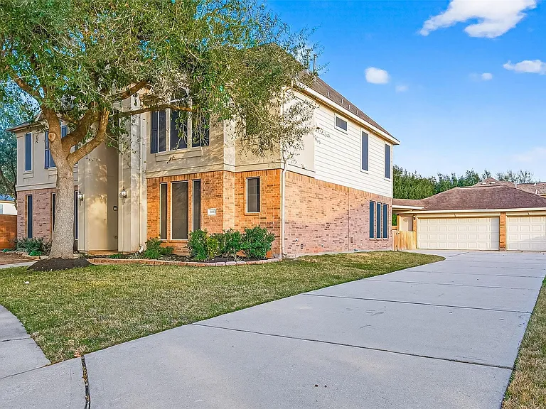 21103 Falcon Creek Ct — Photo 49
