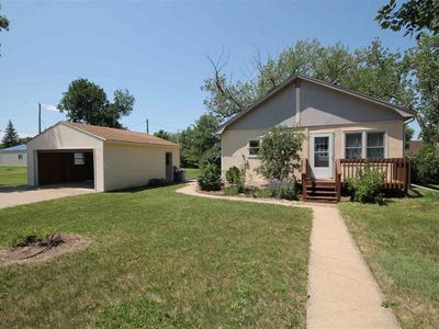 521 Fisk Ave, Newell, SD, 57760
