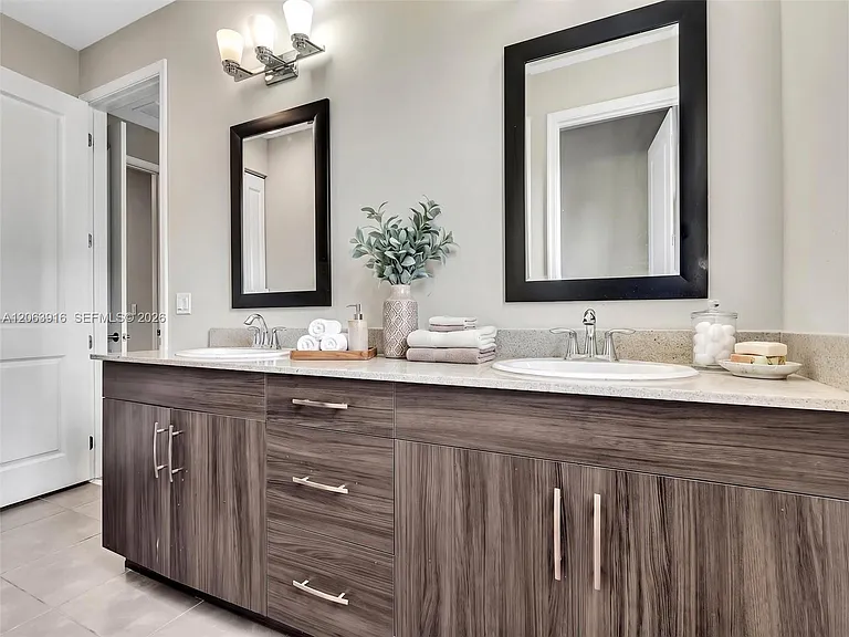 20973 NW 1st Dr — Photo 9