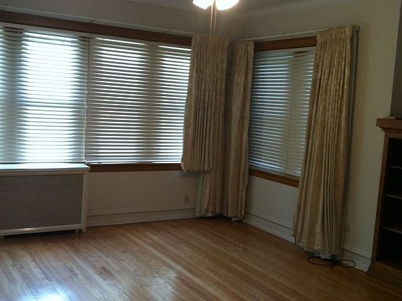 2nd image of 7849 S Calumet Ave