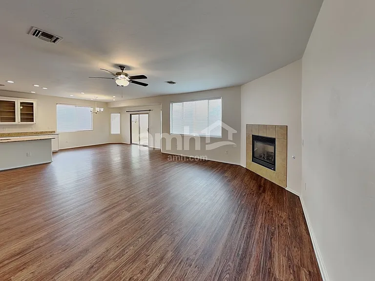 12659 N Maize Dr — Photo 6