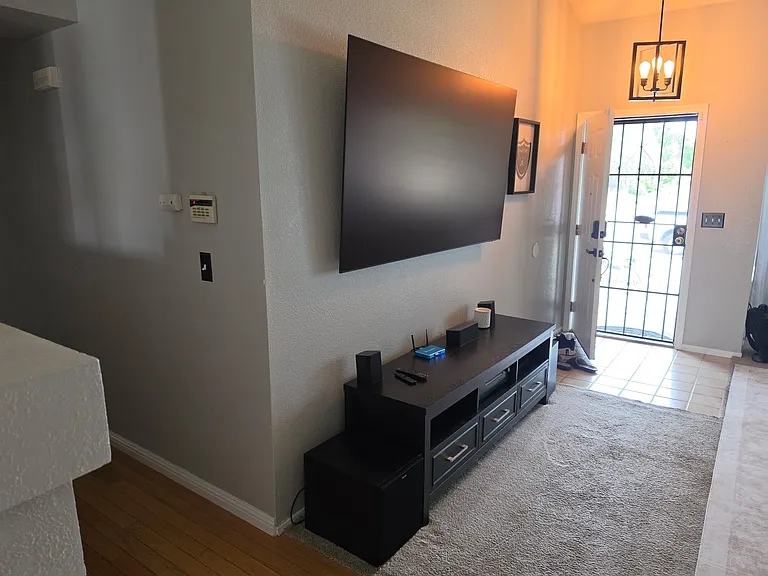941 Lake Canyon Ave — Photo 3