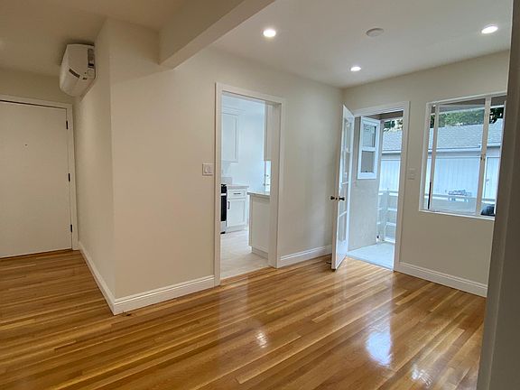 5th image of 1750 Grevelia St APT 6