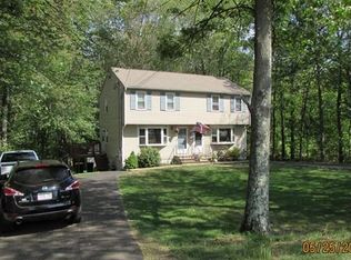 101 Blackstone St, Bellingham, MA 02019