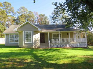 147 Locust Rd, Locust Grove, GA 30248