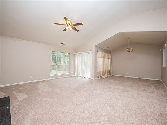 5th image of 8124 Ashwood Dr