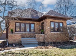 1913 East Beverly ROAD, Shorewood, WI 53211