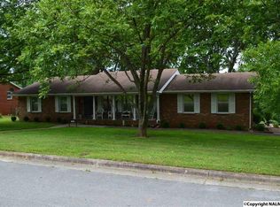 2223 Fairfax St NE, Huntsville, AL 35811