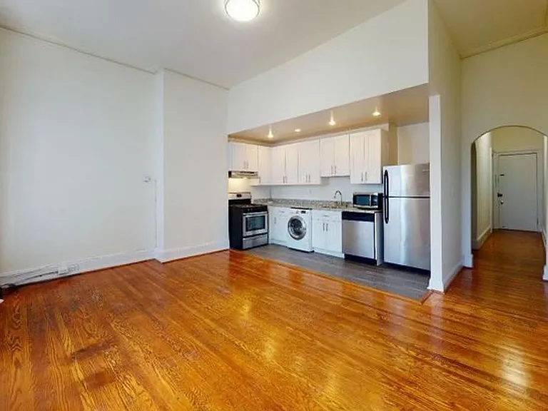 262 S 21st St #3F — Photo 3