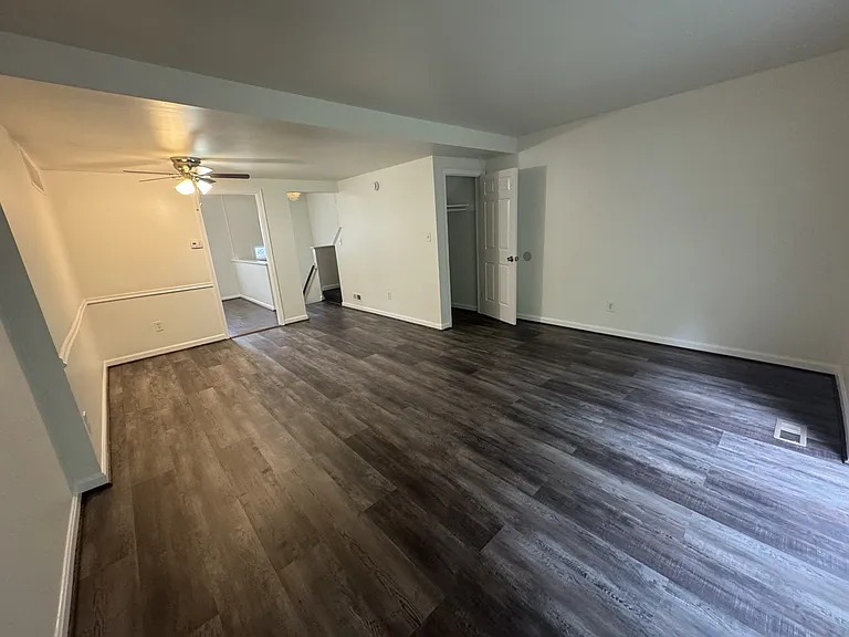 36 Cartwright Ct — Photo 2