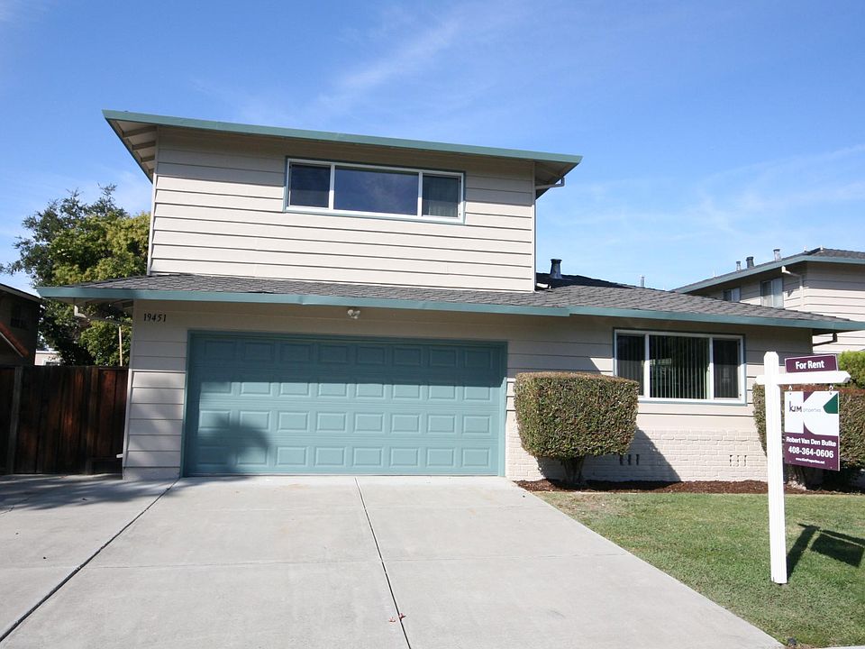 1st image of 19451 Greenwood Dr APT 1