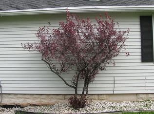 916 Bellevue St, Green Bay, WI 54302