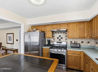 129 Hamlet Court, Toms River, NJ 08753