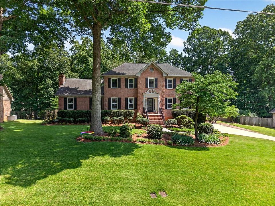 1st image of 6477 Rosecommon Dr