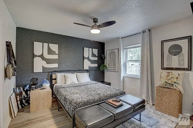 3 bed, 1.0 bath, 1300 sqft, $1,950 — Photo 3