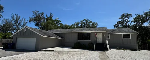 753 Tropical Cir Photo 1