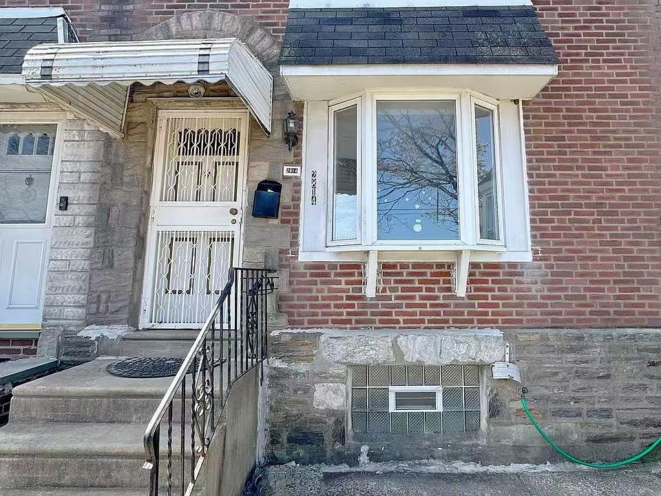 1st image of 2814 Devereaux Ave