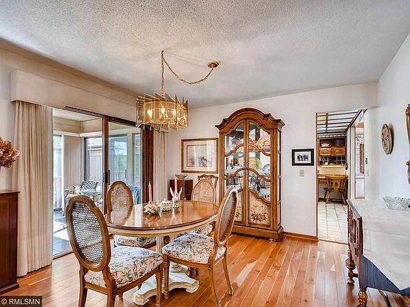 Fabulous formal dining with a view and lots of natural light.