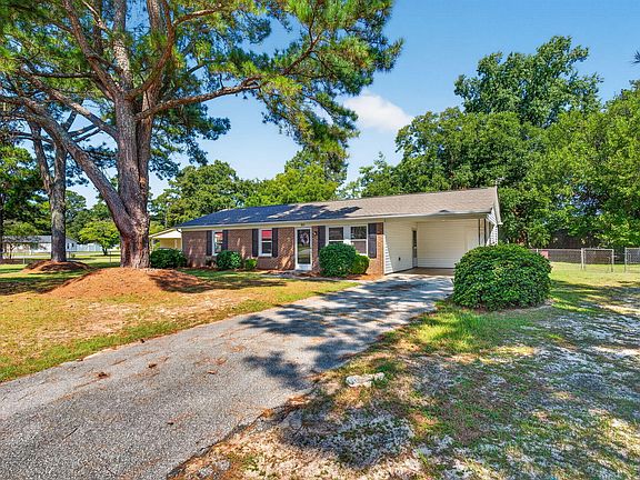 2nd image of 303 Brentwood Dr