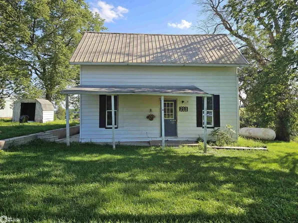 211 2nd St, Searsboro, IA 50242