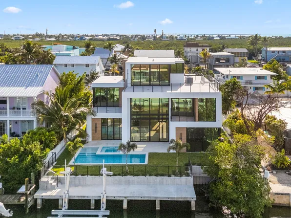 181 Nautilus Dr, Lower Matecumbe Key, FL 33036