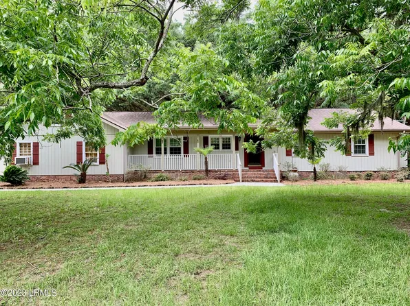 19 Saltwind Dr, Saint Helena Island, SC 29920