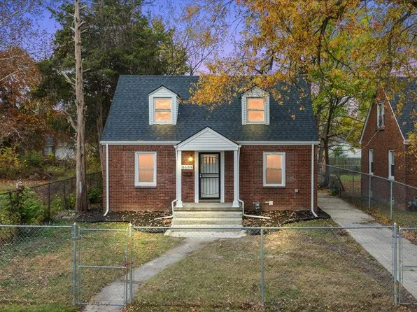 18689 Winthrop St, Detroit, MI 48235