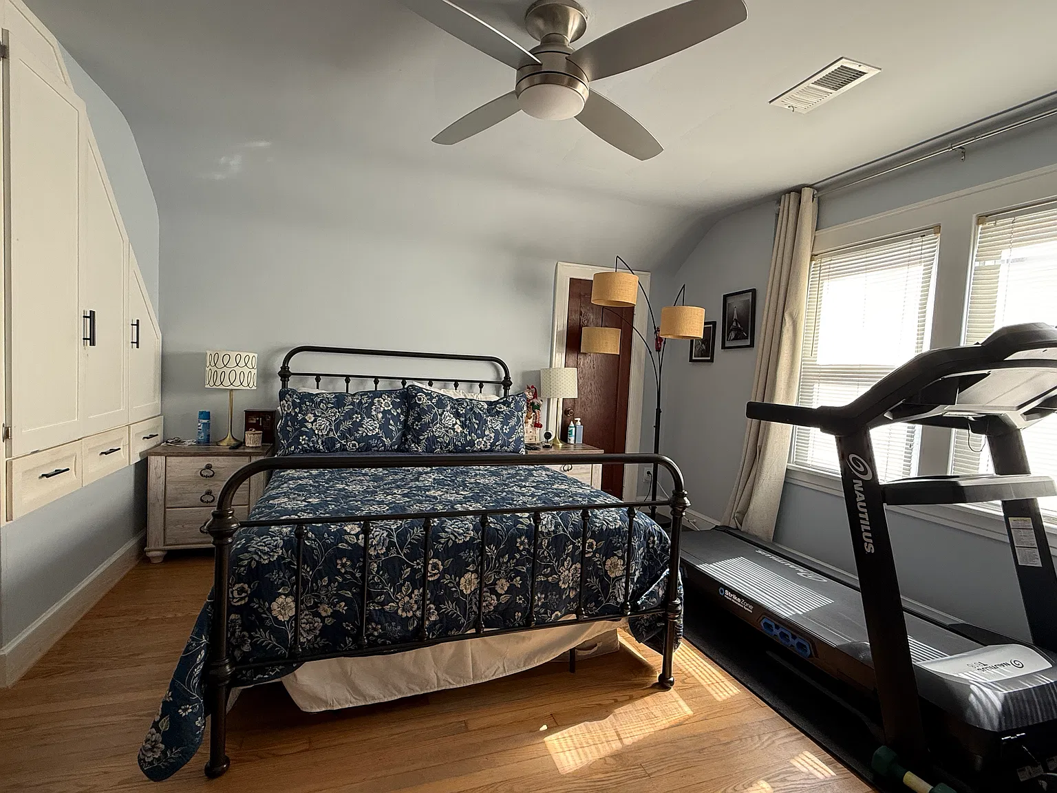 4 bed, 1590 sqft, $3,500 — Photo 4