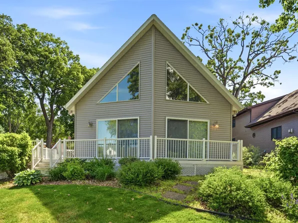 2146 N Point Comfort Rd, Oshkosh, WI 54902