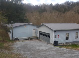 128 Gap Creek Rd, Cumb Gap, TN 37724