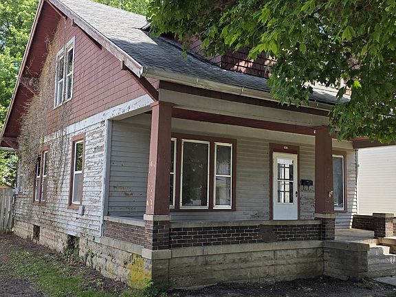 5th image of 1812 N Grand Ave