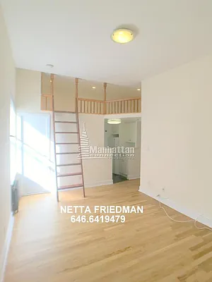 Rented by Manhattan Connection | media 17