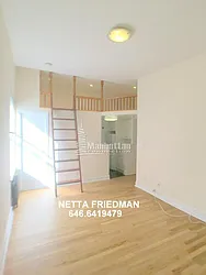 Rented by Manhattan Connection