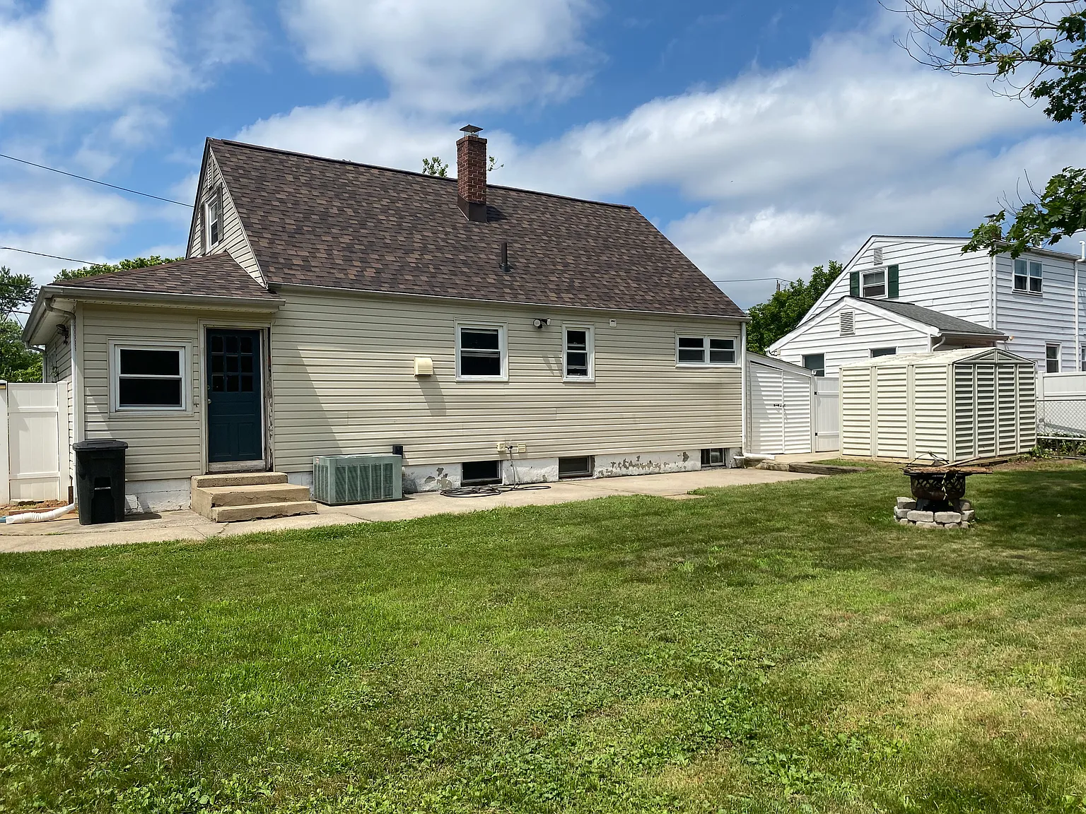 3 bed, 1267 sqft, $3,000 — Photo 3