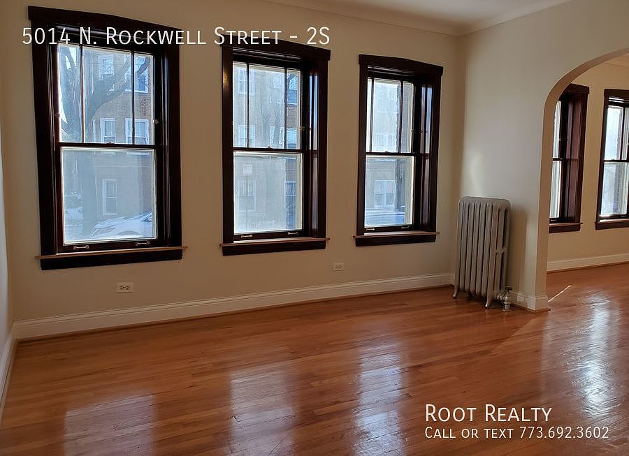 1st image of 5014 N Rockwell St APT 2S