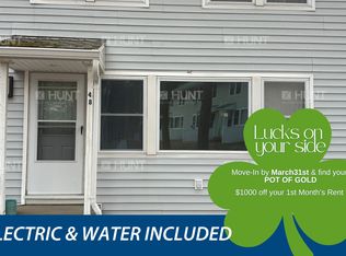 48 Mellinger Ln, Chicopee, MA 01022