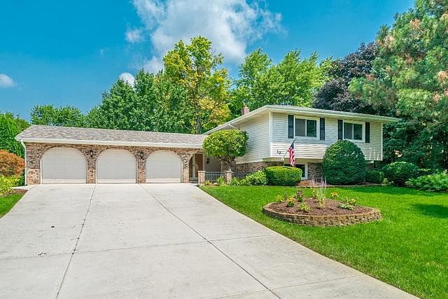 1st image of 30 W Monterey Ave