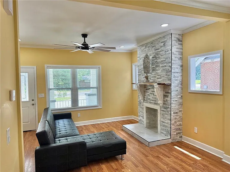 2194 Bolton Rd NW — Photo 10