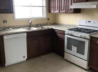 3707 Salem Walk APT B2, Northbrook, IL 60062